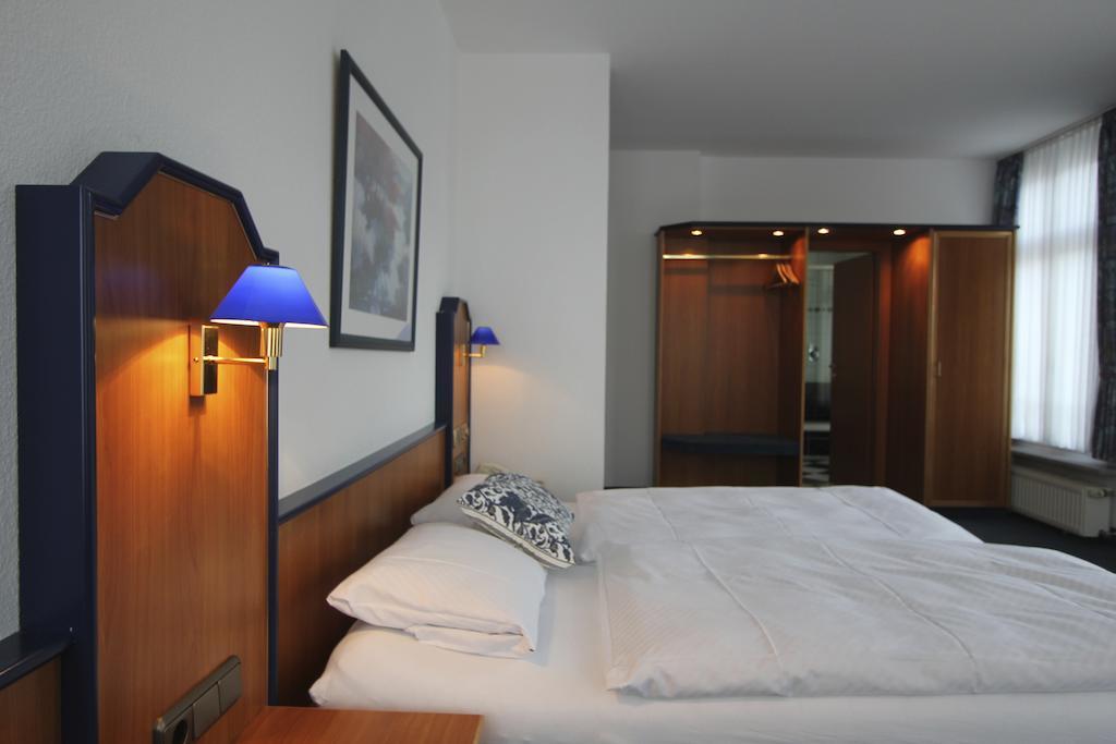 Parkhotel Tillmanns Eltville am Rhein Room photo