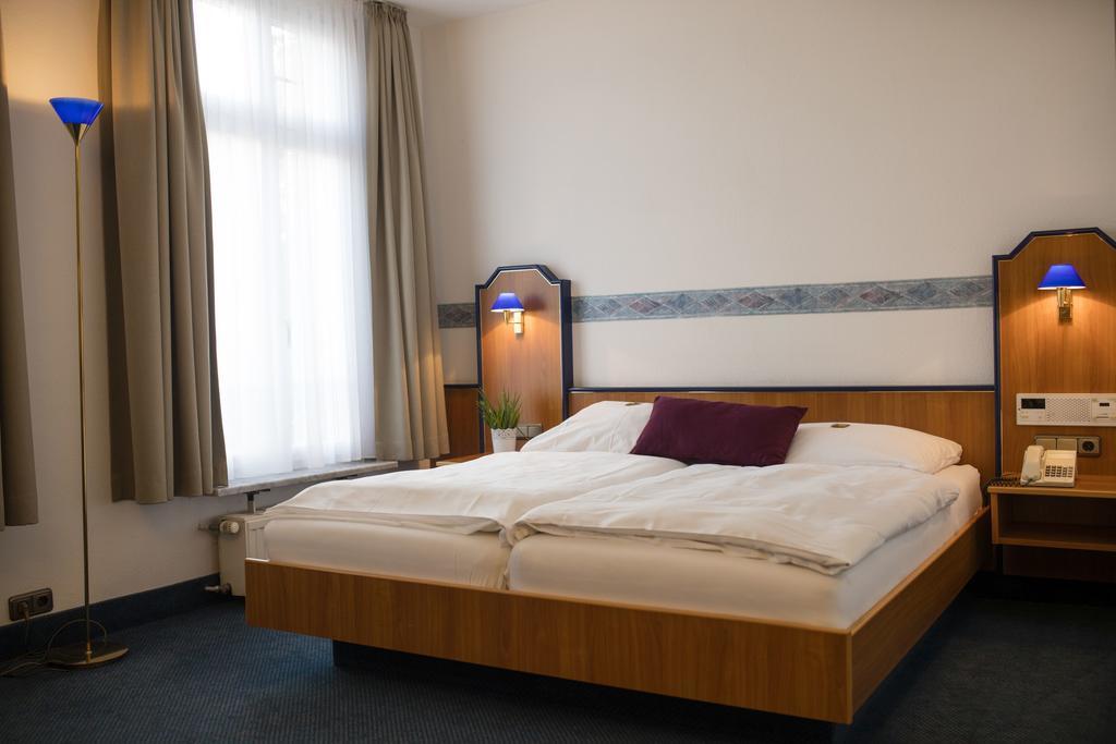 Parkhotel Tillmanns Eltville am Rhein Exterior photo